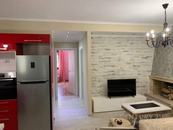 Tirane, jepet me qera 2+1 Kati 2, 104 m² 550 Euro (Kopeshti Botanik)