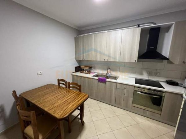 Pogradec, shitet apartament 2+1+BLK Kati 4, 125 m² 87.500 Euro (Lagjia 1, Pogradec)