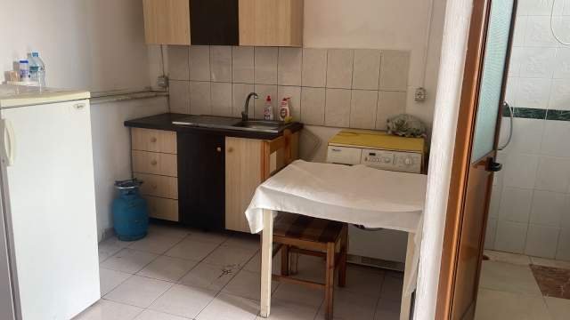 Tirane, jepet me qera garsonier 1+1 Kati 1, 45 m² 17.000 Leke (ASTIR)