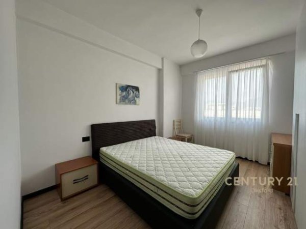 Tirane, jepet me qera apartament 1+1 Kati 7, 98 m² 350 Euro (Astiri)