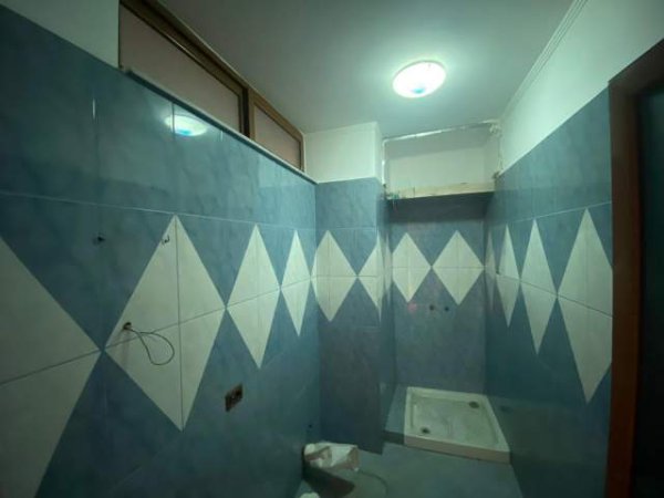 Tirane, shitet apartament 2+1+BLK Kati 7, 120 m² 180.000 Euro (ish parku i autobuzeve)