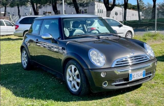 Tirane, shes makine MINI Lane Park Viti 2007, 3.500 Euro