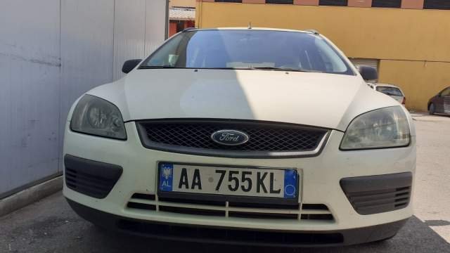 Tirane, shes makine karavan Ford Focus Viti 2005, 2.500 Euro