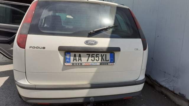 Tirane, shes makine karavan Ford Focus Viti 2005, 2.500 Euro