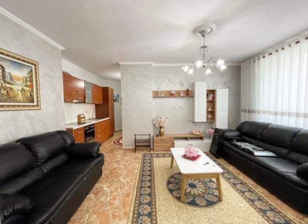 Tirane, jepet me qera apartament 1+1+BLK Kati 4, 70 m² 600 Euro (rruga e kosovareve)