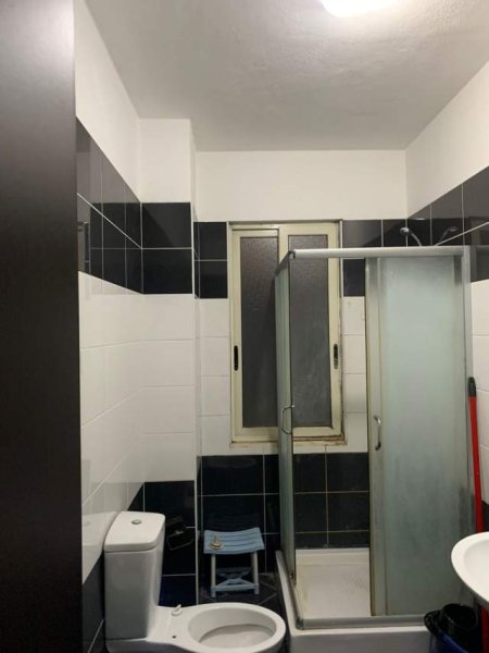 Tirane, jepet me qera apartament 2+1+BLK Kati 6, 95 m² 38.000 Leke (Astir)