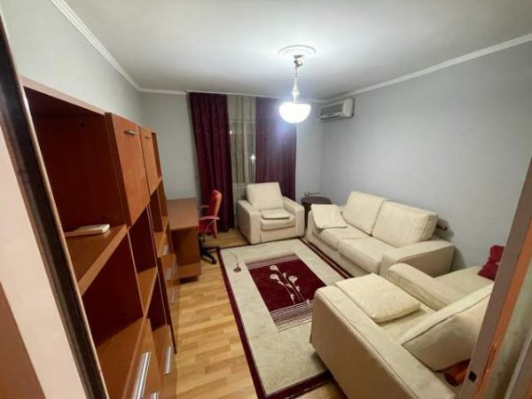 Tirane, jepet me qera apartament 2+1 Kati 2, 85 m² 400 Euro (prane bar Artisti)