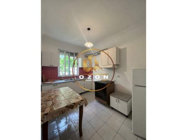 Tirane, jepet me qera apartament 2+1+A+BLK Kati 1, 75 m² 40.000 Leke (TREGU ELEKTRIK)