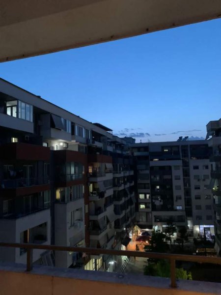Tirane, jepet me qera apartament 2+1+BLK Kati 6, 95 m² 38.000 Leke (Astir)