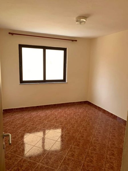 Tirane, jepet me qera apartament 1+1+BLK Kati 5, 70 m² 35.000 Leke (Tregu Cam)