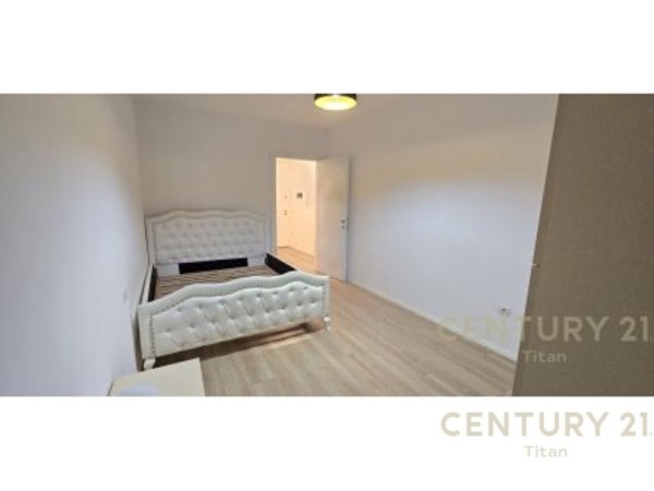Tirane, shitet apartament 1+1 Kati 3, 65 m² 107.000 € (ish Fusha e Aviacionit)