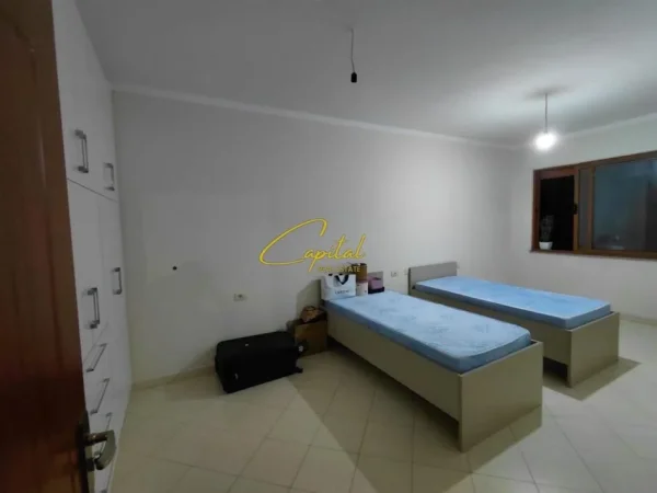 Tirane, jepet me qera apartament 2+1 Kati 4, 110 m² 450 € (ASTIR)