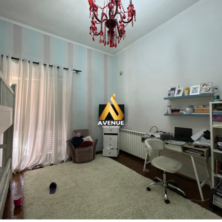 Tirane, jepet me qera apartament 2+1+Ballkon Kati 3, 120 m² 1.300 € (rruga e dibres)