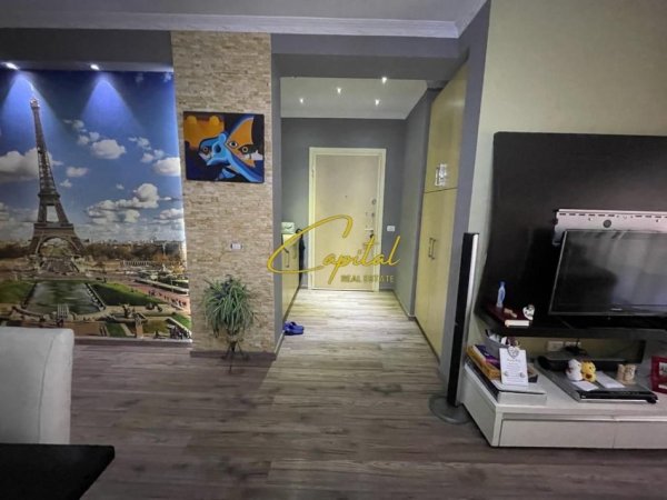 Tirane, shitet apartament 2+1 Kati 2, 84 m² 115.000 € (KOMBINAT)