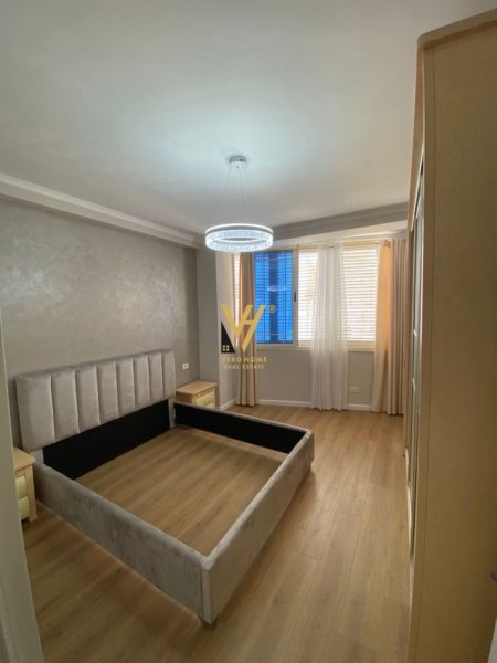 Tirane, shitet apartament 1+1+Ballkon Kati 1, 76 m² 145.000 € (KODRA E DIELLIT)
