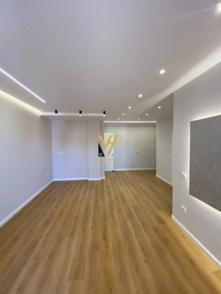 Tirane, shitet apartament 1+1+Ballkon Kati 1, 76 m² 145.000 € (KODRA E DIELLIT)