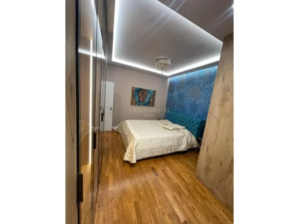 Tirane, jepet me qera apartament 1+1 Kati 6, 70 m² 800 € (Pallatet Agimi)
