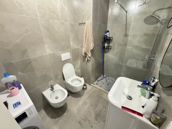 Tirane, shitet apartament 1+1 Kati 8, 51 m² 72.000 € 
