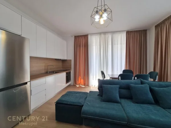 Tirane, jepet me qera apartament 2+1+Aneks+Ballkon Kati 3, 100 m² 700 € (Ali Demi)