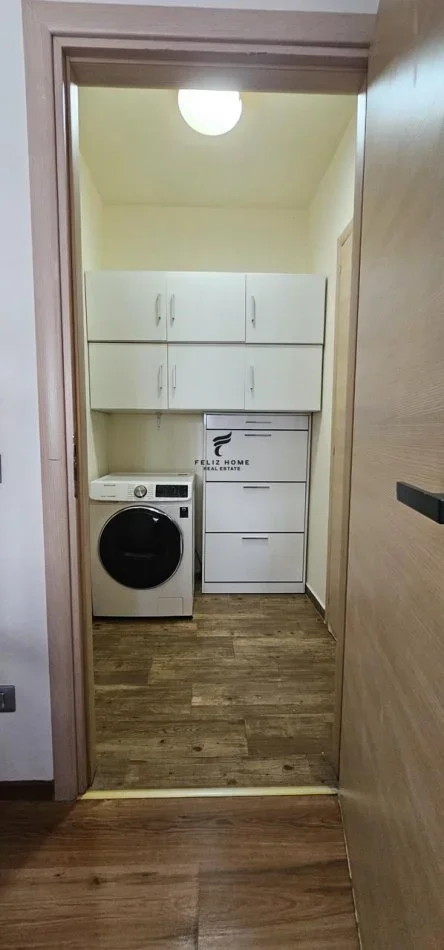 Tirane, jepet me qera apartament 1+1 Kati 3, 65 m² 600 € (TOWER BRIDE 1)