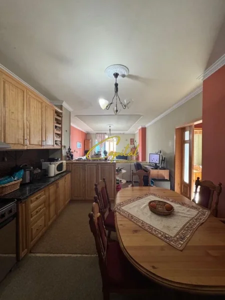 Tirane, shitet apartament 2+1 Kati 5, 114 m² 140.000 € (FRESKU)