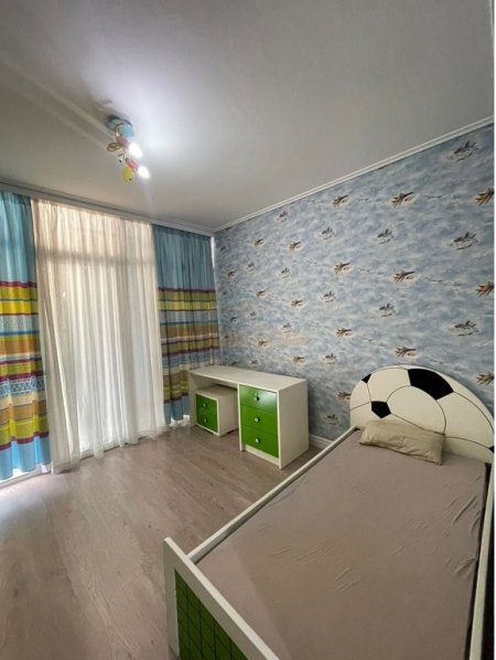 Tirane, jepet me qera apartament 2+1 Kati 7, 110 m² 700 € (Komuna Parisit Kika 1)