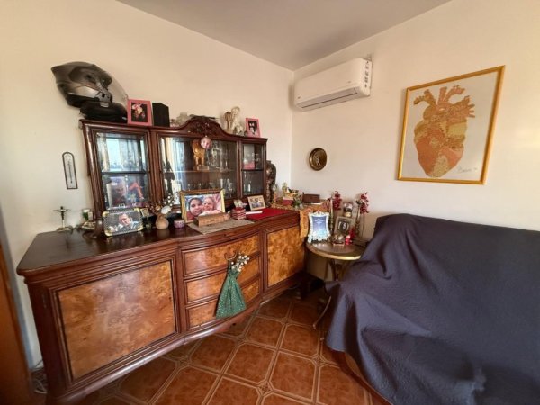 Tirane, jepet me qera apartament 2+1 Kati 5, 75 m² 600 € (Rruga Ferit Xhajko)