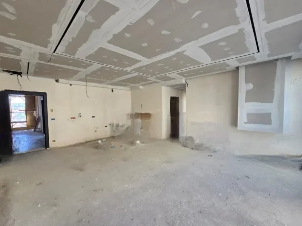 Tirane, shitet apartament 2+1+Aneks+Ballkon Kati 4, 105 m² 272.000 € (Rr. e Dibres)