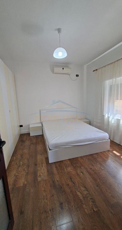 Tirane, jepet me qera apartament 2+1 Kati 2, 76 m² 700 € (Mine Peza)
