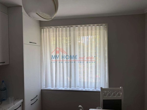 Tirane, jepet me qera apartament 1+1 Kati 2, 60 m² 700 € (Sheshi Willson)