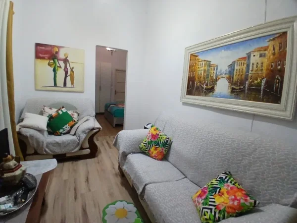Tirane, jepet me qera apartament 1+1+Aneks Kati 1, 70 m² 500 € (Mine peza)
