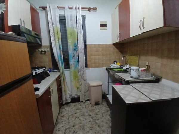 Tirane, jepet me qera apartament 1+1+Aneks Kati 1, 70 m² 500 € (Mine peza)