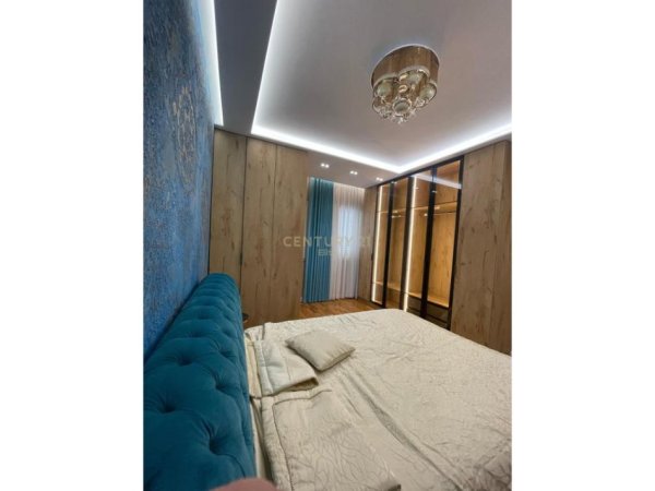 Tirane, jepet me qera apartament 1+1 Kati 6, 70 m² 800 € 