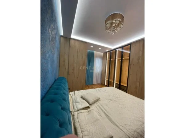 Tirane, jepet me qera apartament 1+1 Kati 6, 70 m² 800 € 