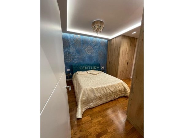 Tirane, jepet me qera apartament 1+1 Kati 6, 70 m² 800 € 