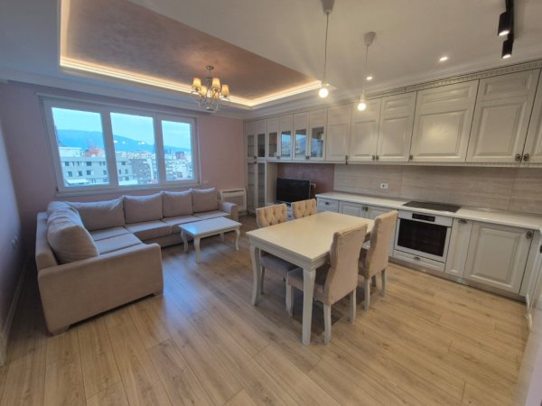 Tirane, jepet me qera apartament 1+1 Kati 7, 70 m² 600 € (tek 21 Dhjetori)