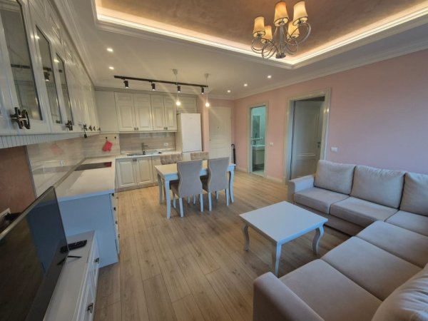 Tirane, jepet me qera apartament 1+1 Kati 7, 70 m² 600 € (tek 21 Dhjetori)
