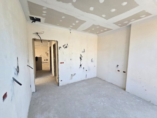 Tirane, shitet apartament 2+1+Ballkon Kati 4, 105 m² 272.000 € 