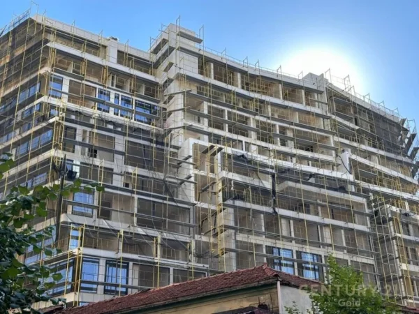 Tirane, shitet apartament 2+1+Ballkon Kati 4, 105 m² 272.000 € 
