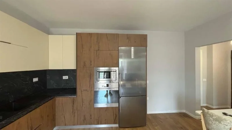 Apartament 1+1 me qera tek 5 maji (45,000 Leke)