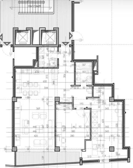 Tirane, jepet me qera zyre Kati 4, 131 m² 2.000 € (BLLOK)