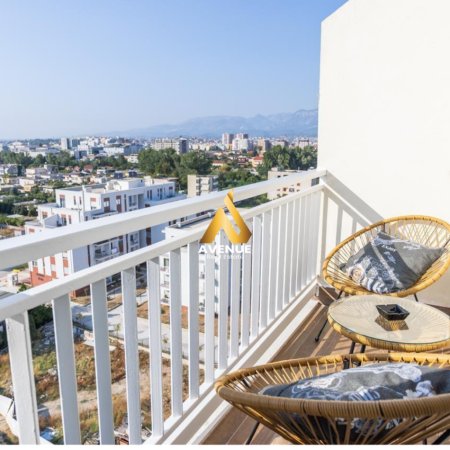Tirane, jepet me qera apartament 1+1+Ballkon Kati 7, 65 m² 500 € (sokrat miho)