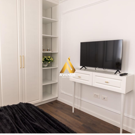 Tirane, jepet me qera apartament 1+1+Ballkon Kati 7, 65 m² 500 € (sokrat miho)
