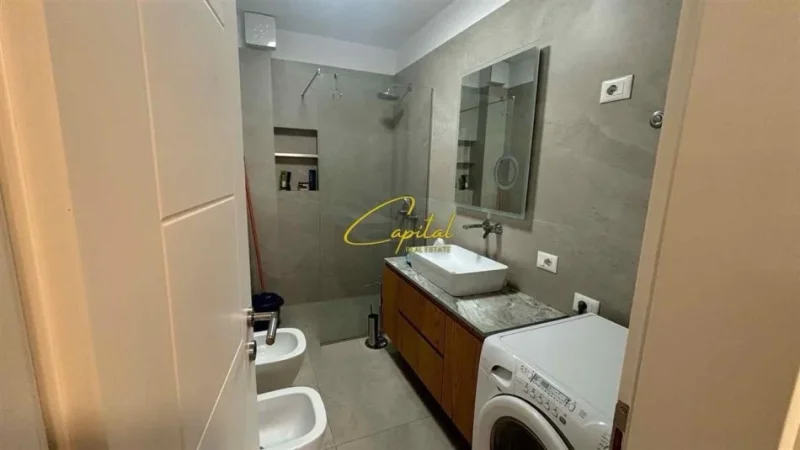 Tirane, jepet me qera apartament 1+1 Kati 6, 68 m² 500 € (5 MAJI)