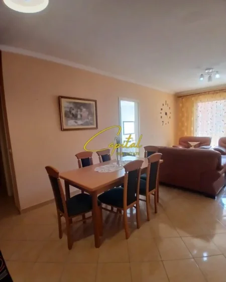 Tirane, shitet apartament 1+1 Kati 3, 72 m² 106.000 € (YZBERISHT)