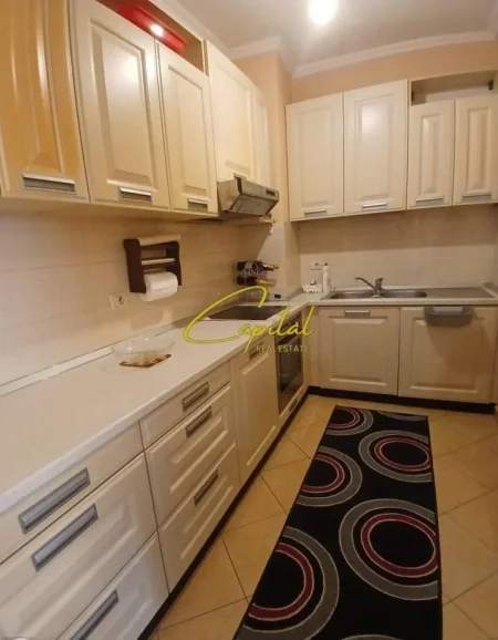 Tirane, shitet apartament 1+1 Kati 3, 72 m² 106.000 € (YZBERISHT)