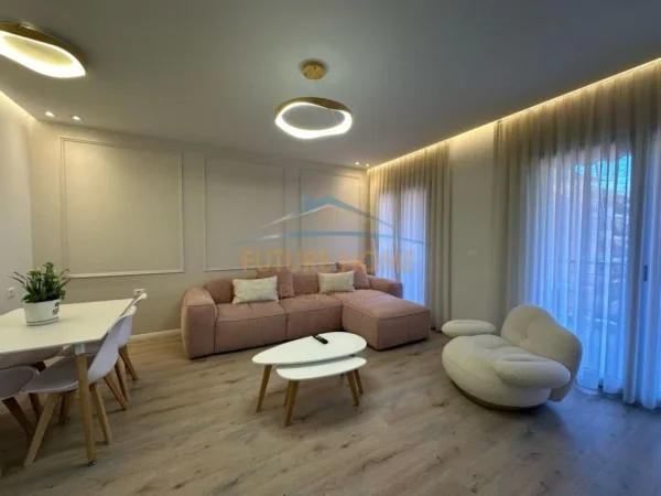 Tirane, jepet me qera apartament 2+1 Kati 4, 119 m² 1.350 € 
