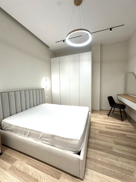 JEPET ME QERA APARTAMENT 2+1 I MOBILUAR TEK ZOGU I ZI, Kati 0, 70 m² 600 €URO