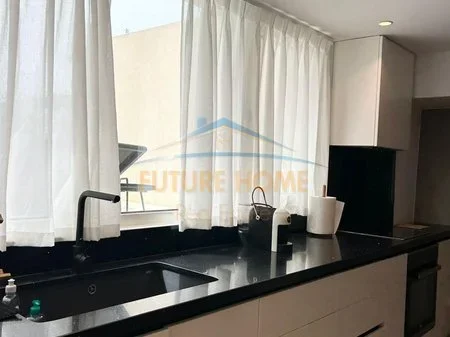 Himare, shitet apartament , 155.000.000 € 