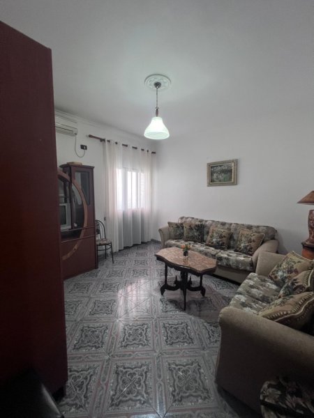 Tirane, jepet me qera shtepi 3+1 Kati 2, 110 m² 450 € (Sauk i Vjeter)
